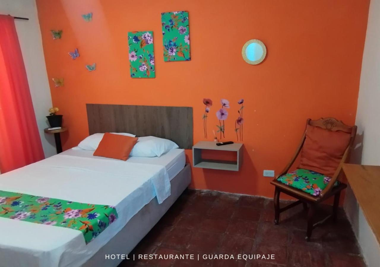 Hotel 4 Manzanas Σάντα Μάρτα Εξωτερικό φωτογραφία