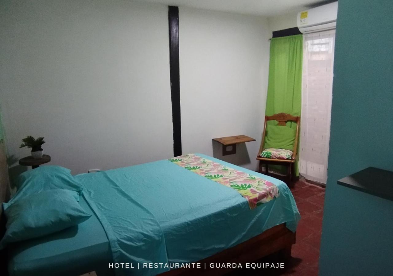 Hotel 4 Manzanas Σάντα Μάρτα Εξωτερικό φωτογραφία